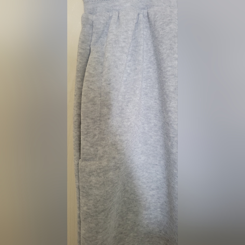 Joggers :) - Picture 3 of 8